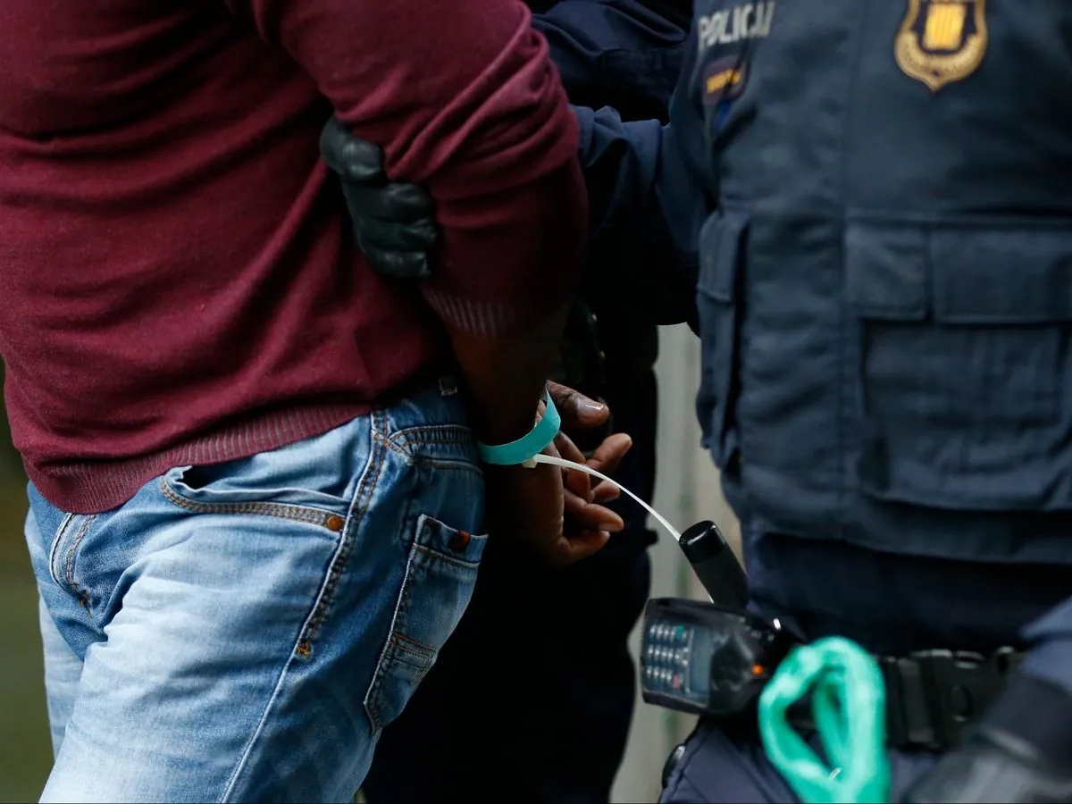 policia-frustra-enfrentamiento-de-bandas-latinas-en-madrid