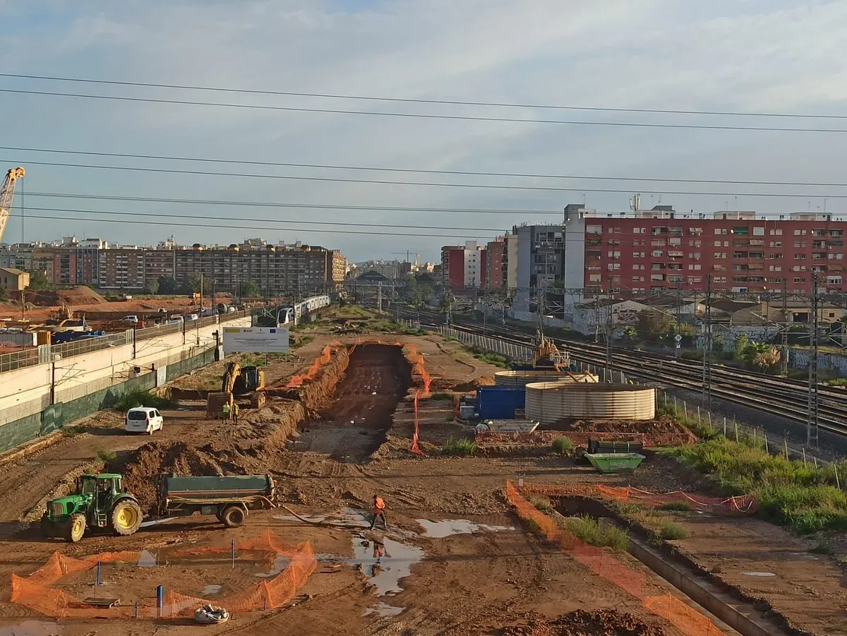 Empresarios valencianos exigen acelerar obras del Corredor Mediterráneo