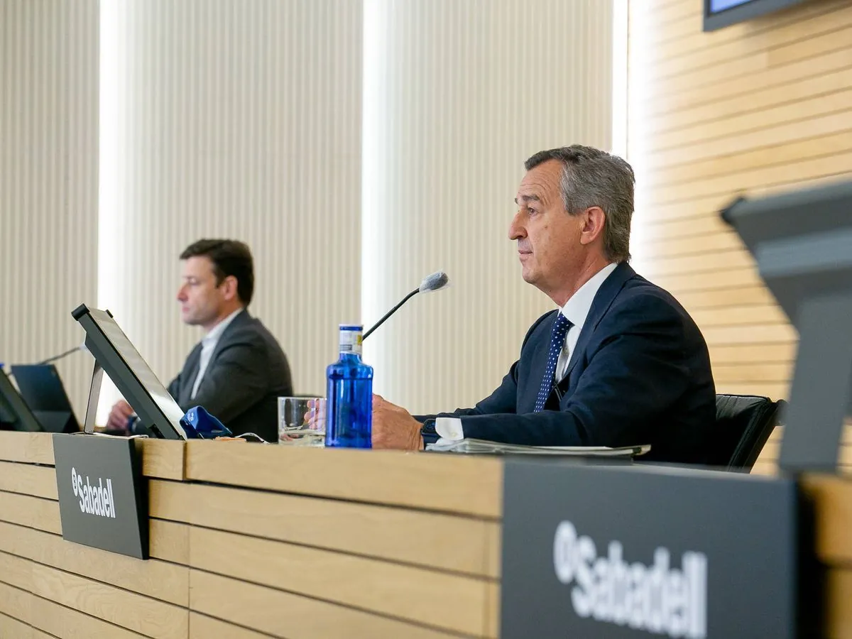 Sabadell prevé retrasos en la OPA de BBVA y defiende su autonomía