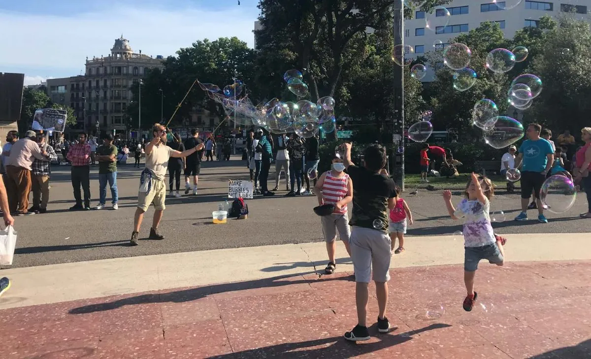 hallan-cuerpo-sin-vida-cerca-de-plaza-cataluna-en-barcelona