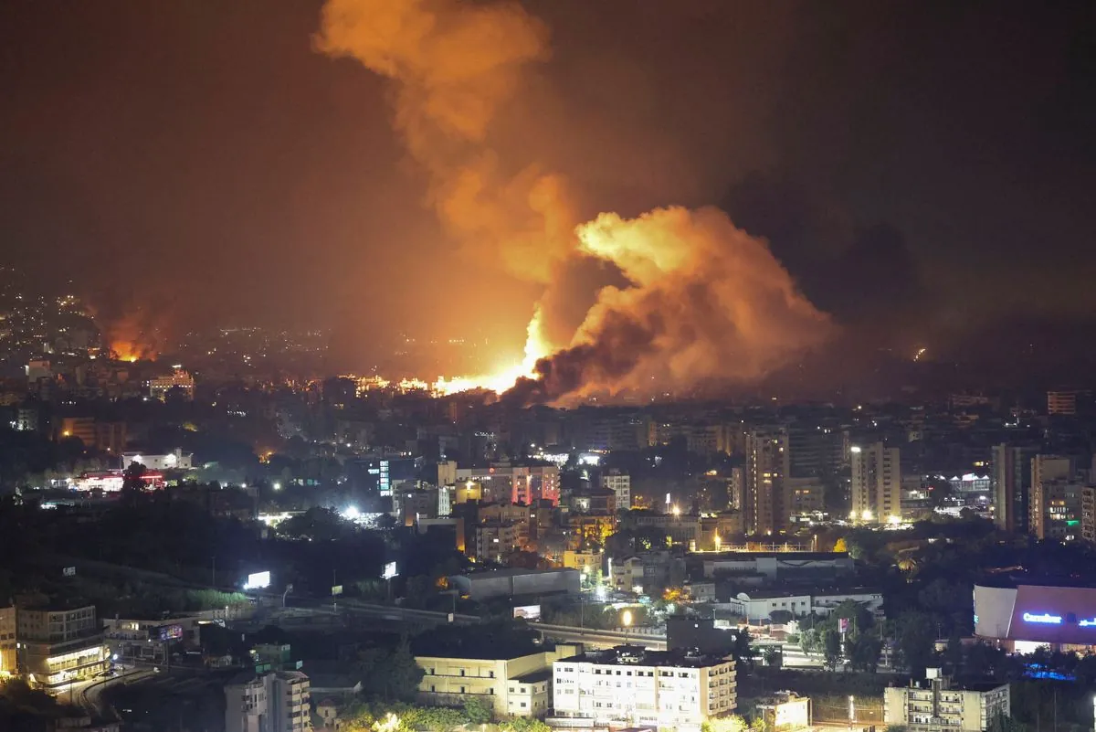 Israel ataca Beirut buscando arsenal de Hizbulá; tensiones escalan