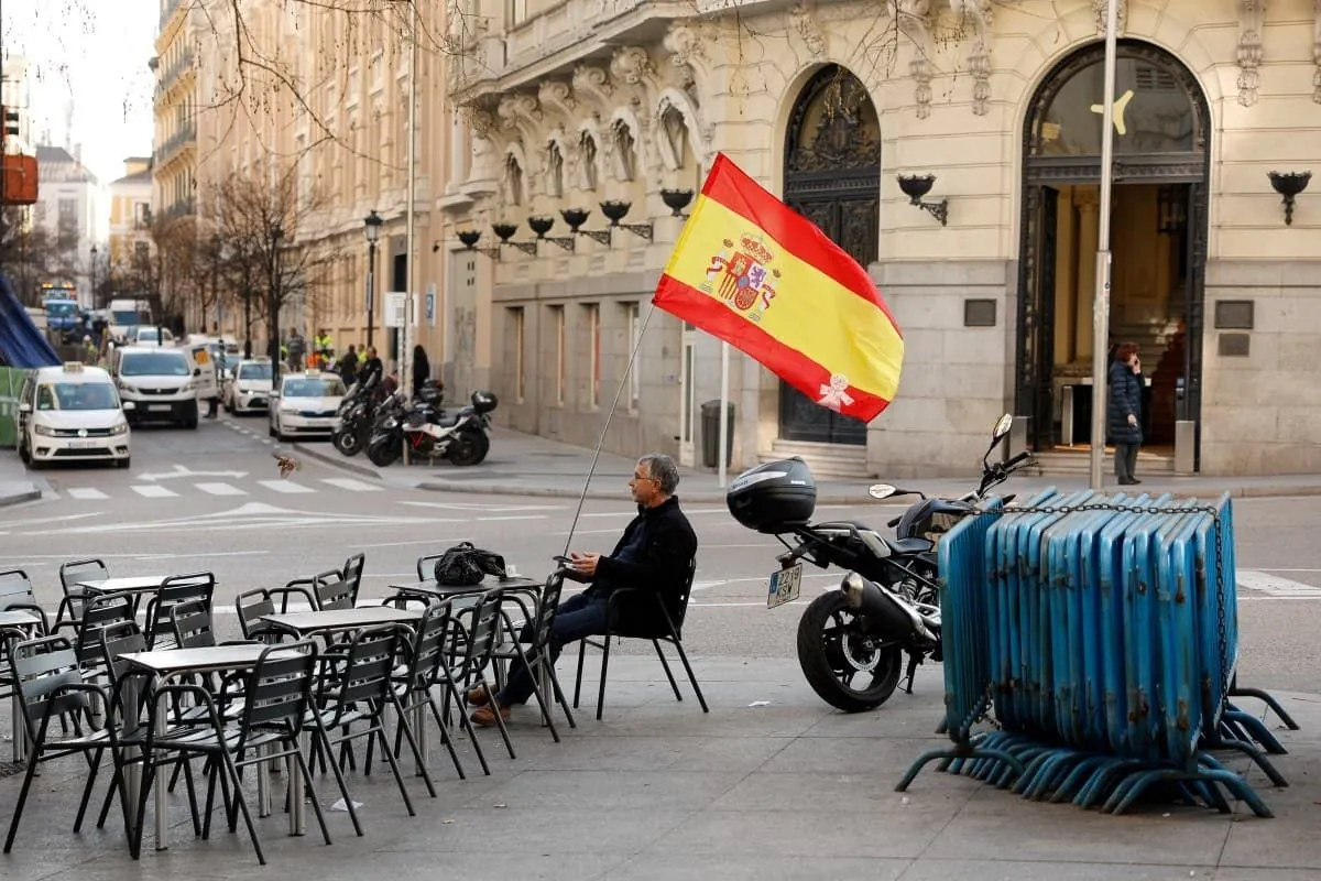 Encuesta revela estancamiento político en España: PP y PSOE sin cambios significativos