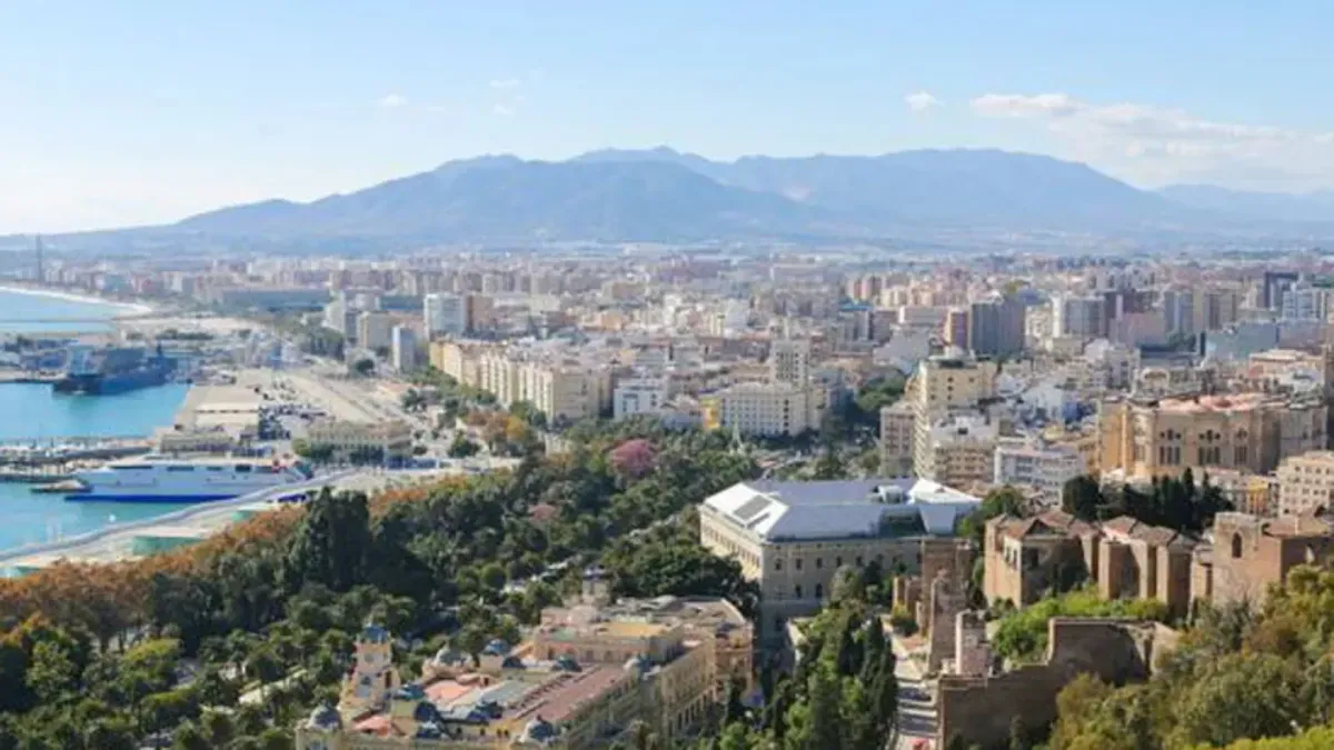 Málaga: Oportunidades laborales y cómo acceder a ellas a través del IMFE