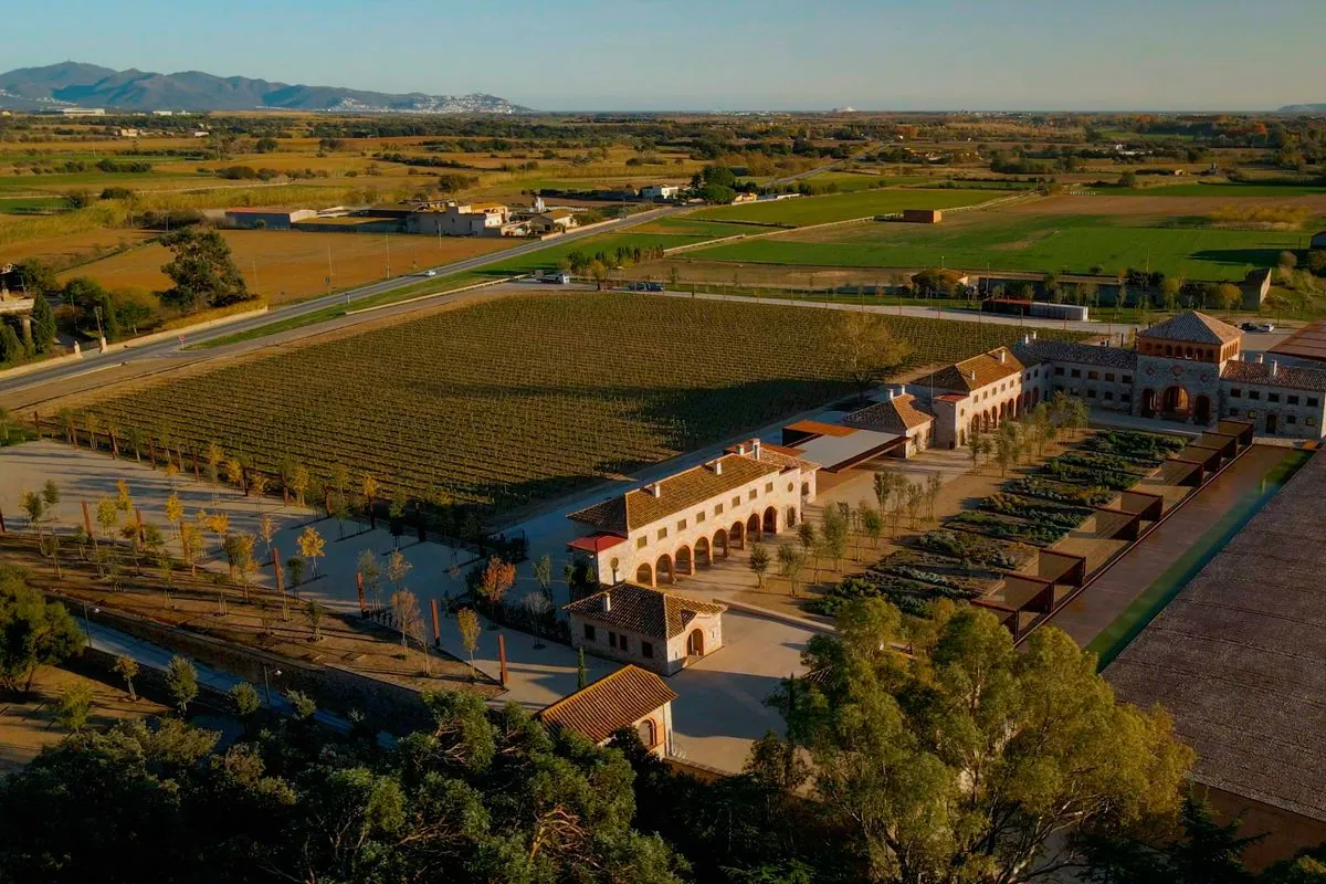 Peralada: Joya medieval del Empordà con festival internacional