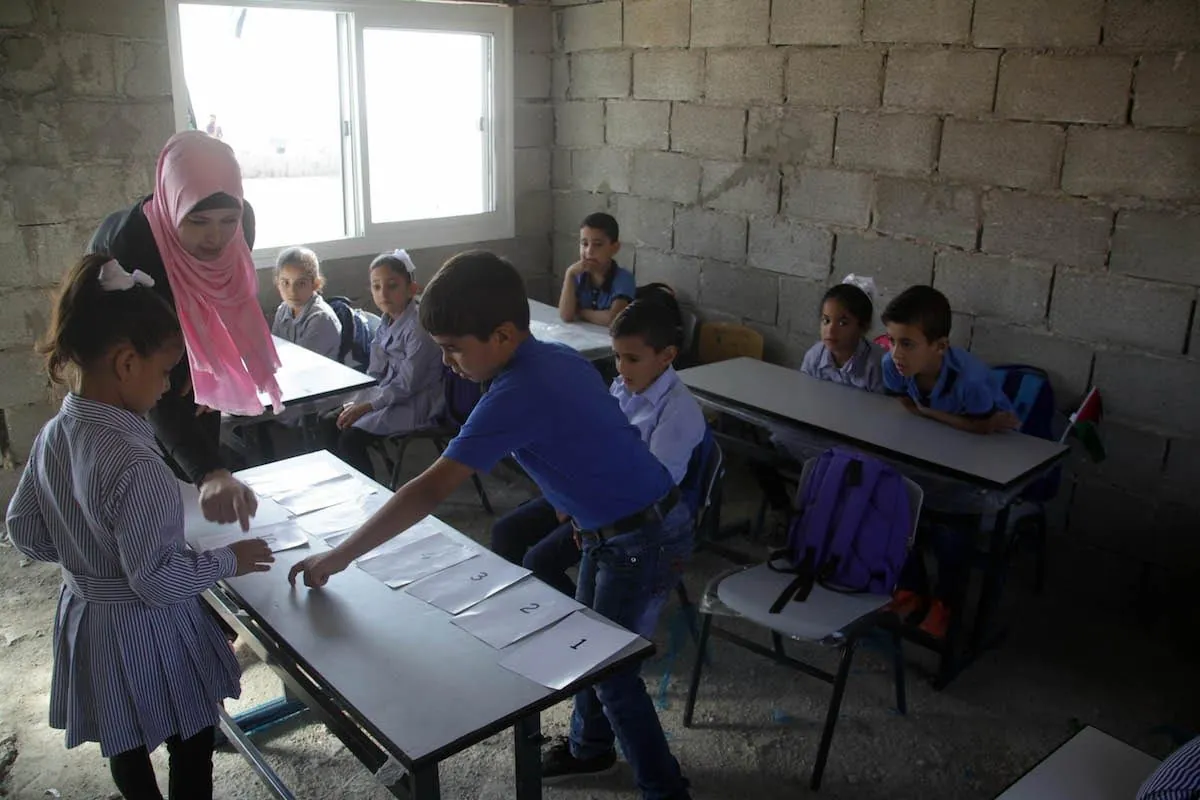 libro-de-texto-palestino-glorifica-a-terrorista-generando-polemica