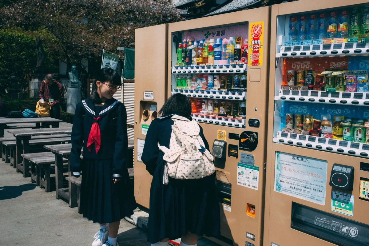 España limita la cafeína en bebidas escolares: adiós a las energéticas