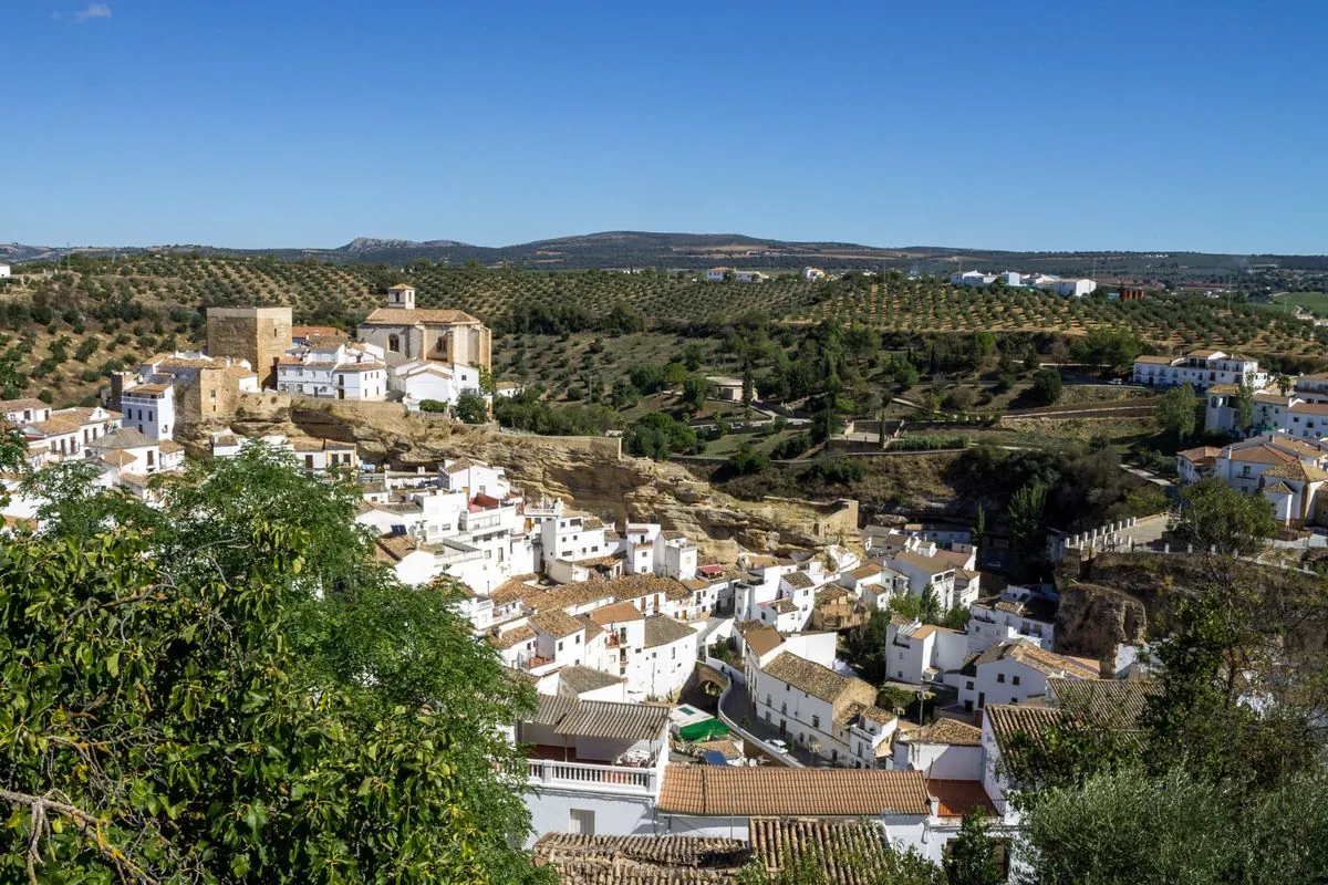 Pueblos malagueños ofrecen viviendas a precios accesibles en 2024