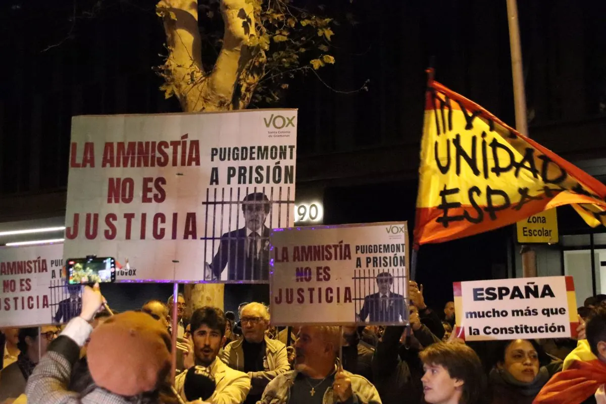 PSOE suspende primarias en Castilla y León, generando controversia interna