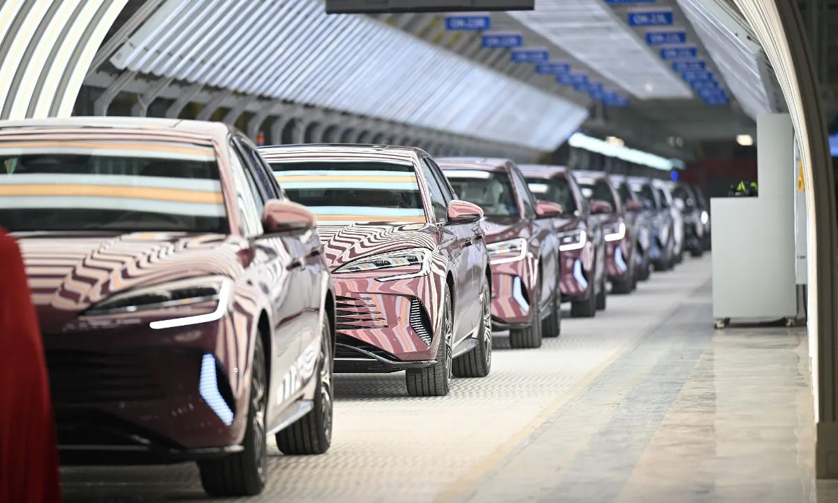 La UE sorprende con nuevos impuestos a coches chinos desde mañana