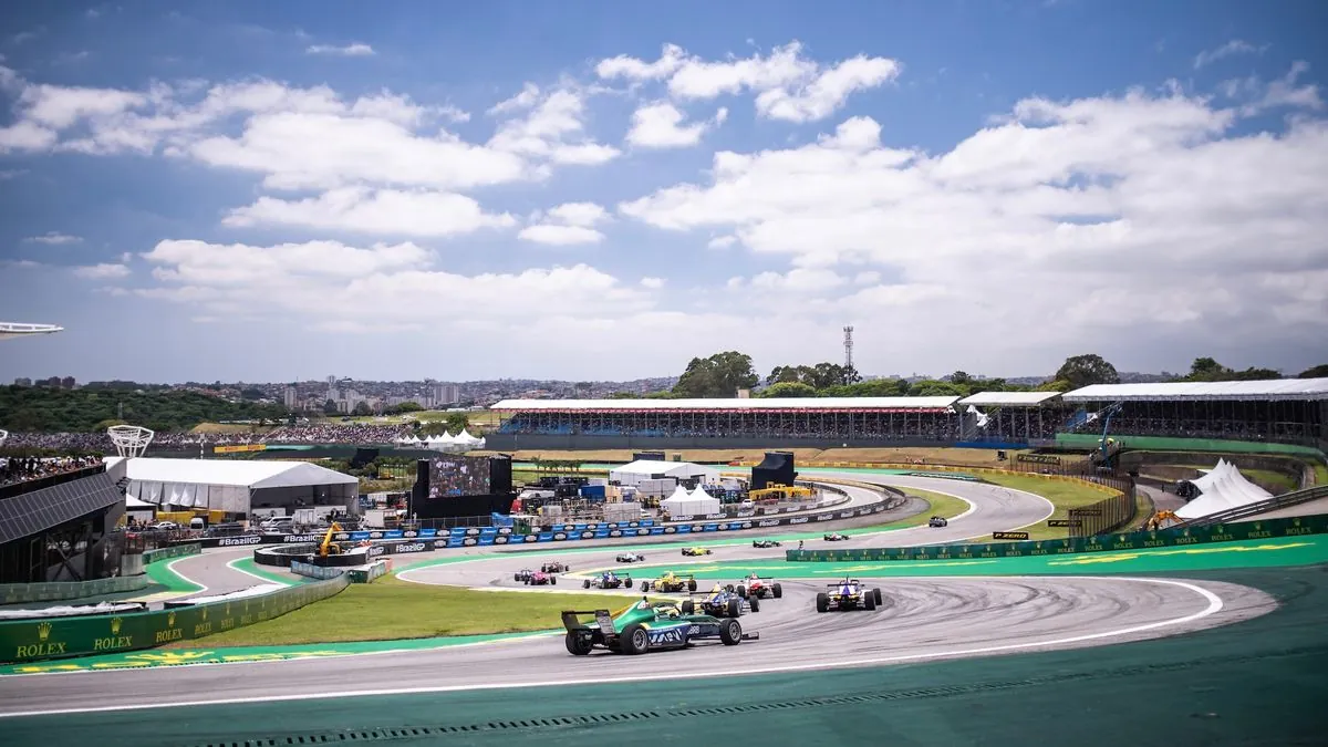 Lluvia en Brasil cambia todo: Norris busca aprovechar la penalización de Verstappen