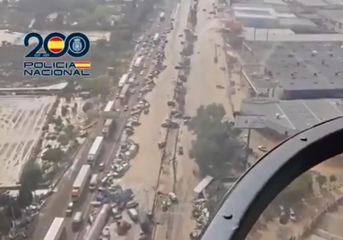 Desastre natural paraliza zona industrial clave de Valencia: Miles de trabajadores afectados