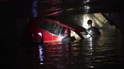 Miles de coches inundados en Valencia: La crisis que nadie esperaba