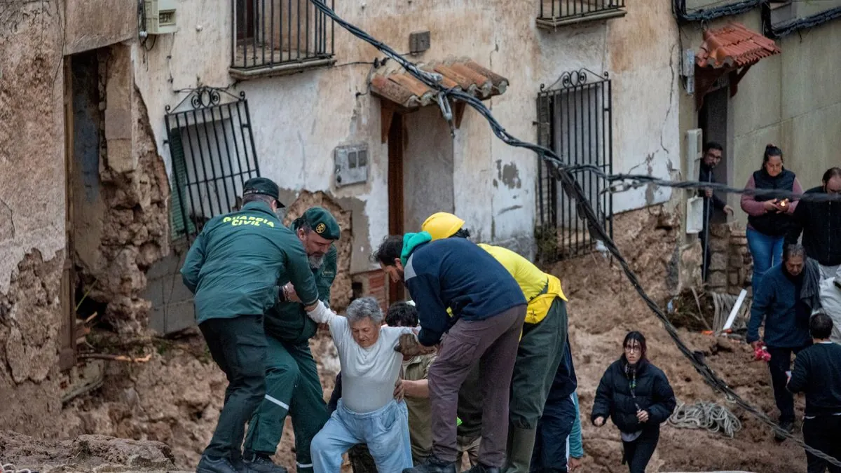 Desastre natural golpea el corazón industrial de Valencia: miles afectados