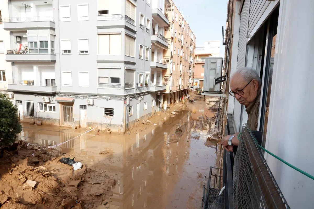 Escuelas valencianas se reorganizan tras devastador impacto de inundaciones