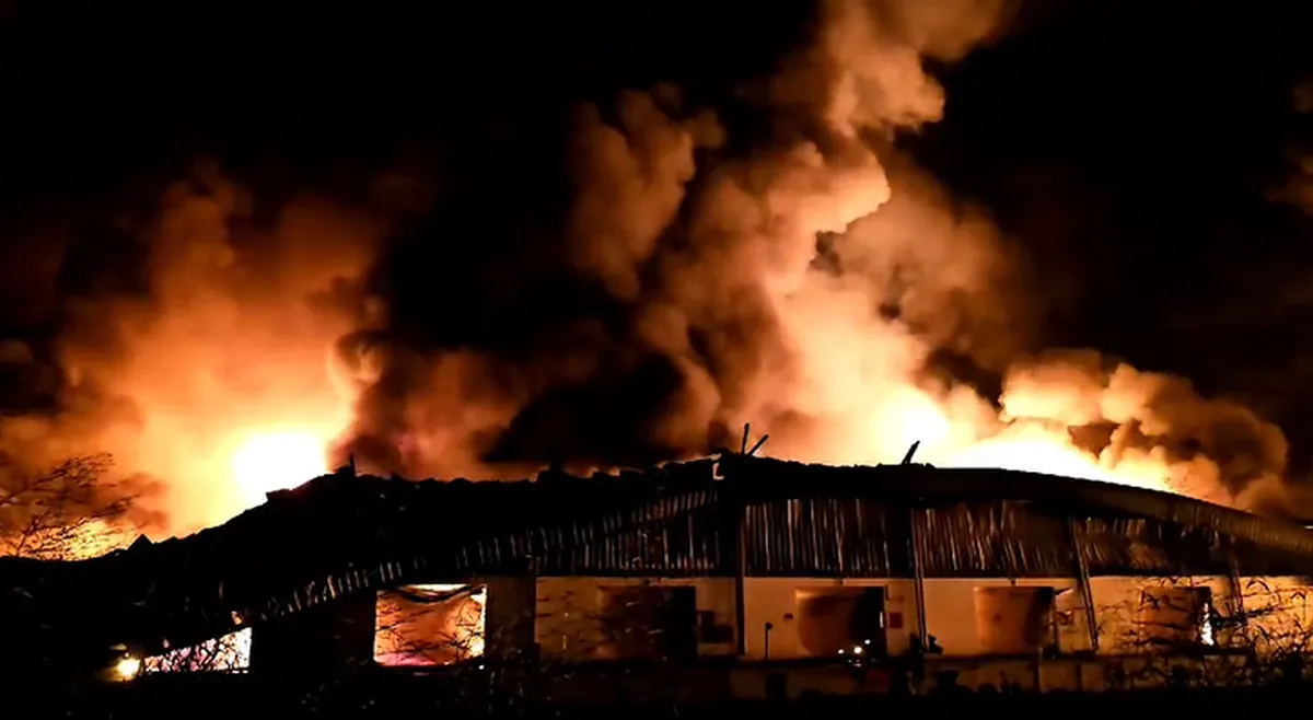 Incendios misteriosos en almacenes: ¿coincidencia o patrón sospechoso?