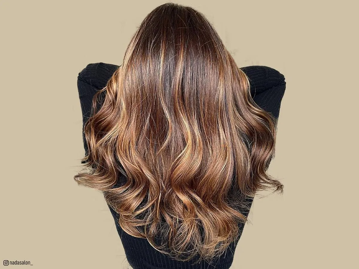 Toffee brunette: El tono de pelo que domina las tendencias este año