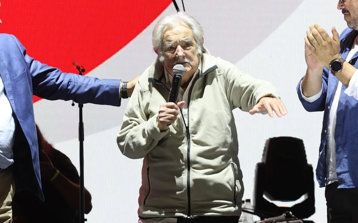 Ex-presidente Mujica aparece en último tramo de elección presidencial uruguaya