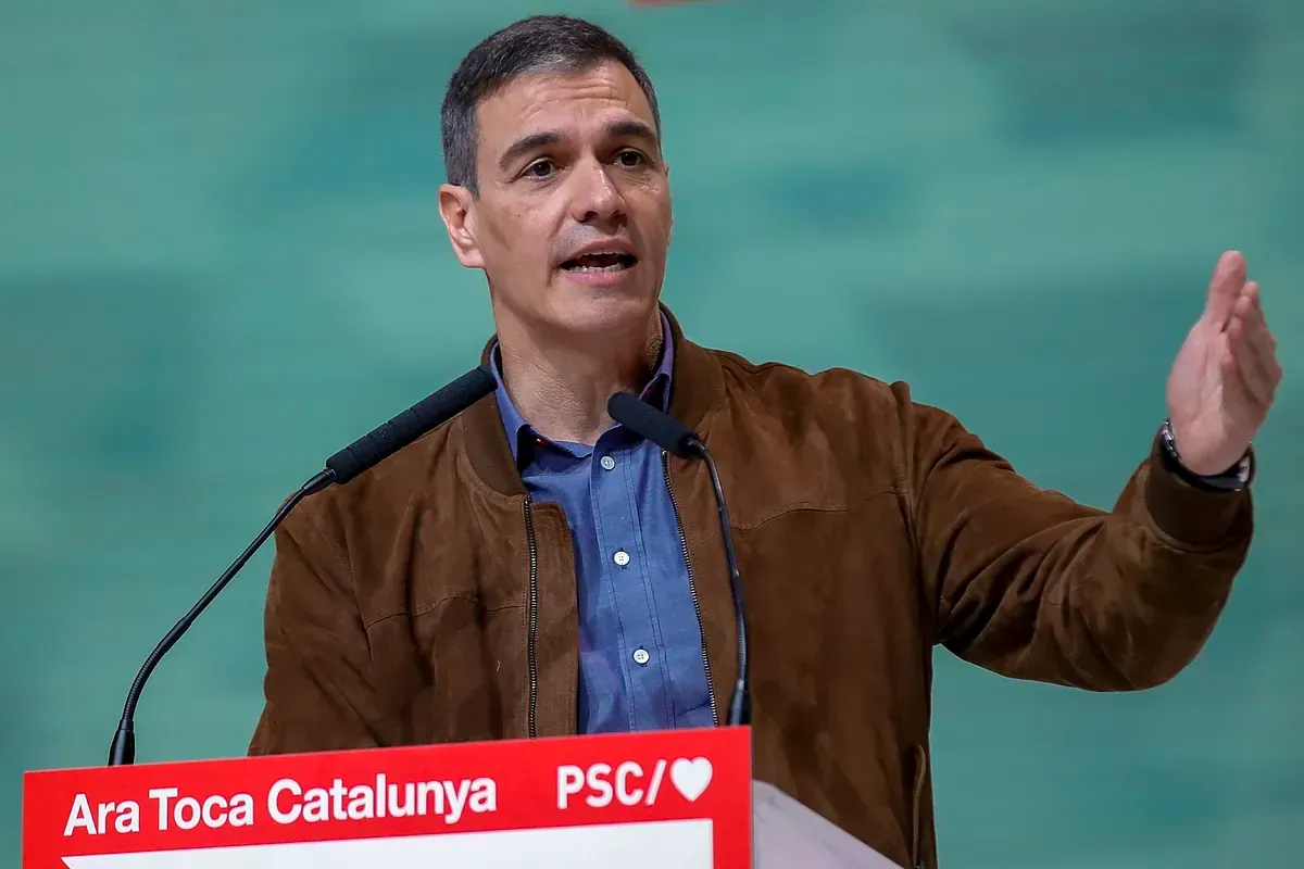 Sánchez desafía a la oposición en Barcelona con predicciones para 2027