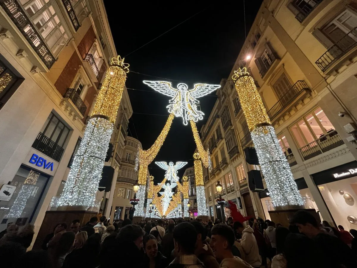 Málaga se prepara para el espectáculo de luces más grande de su historia