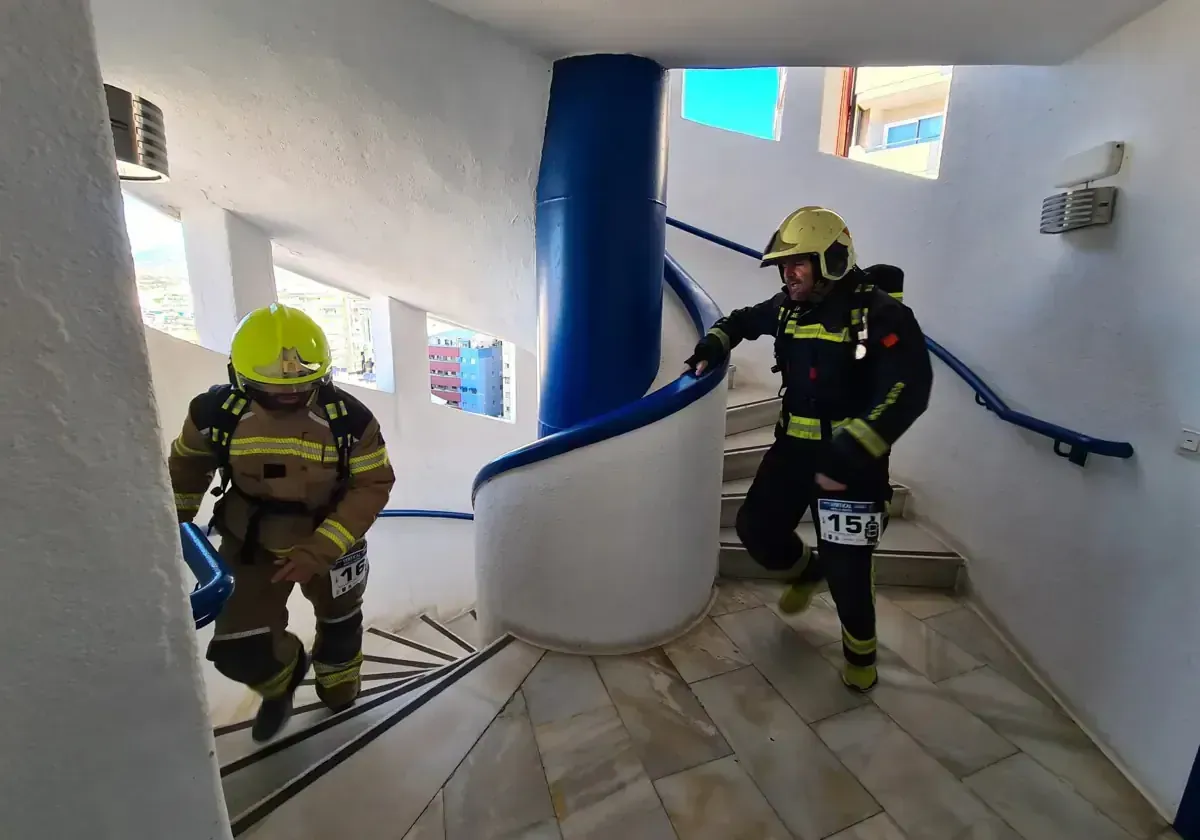 Cigarro descuidado provoca evacuación masiva en hotel turístico de Málaga