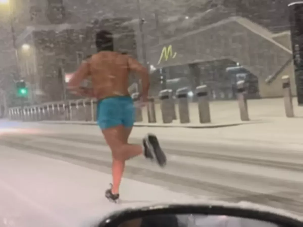 Deportista elite causa revuelo por su peculiar rutina matutina en pleno invierno